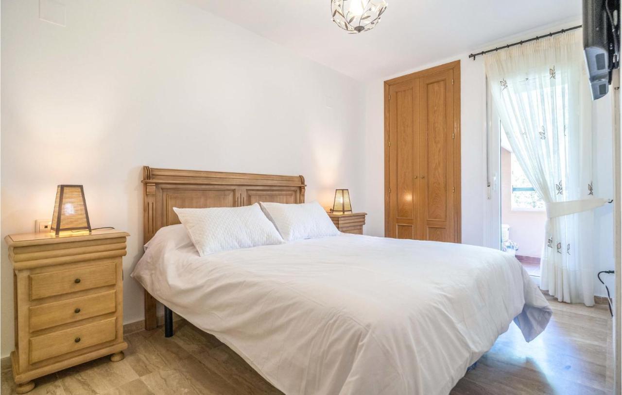 Apartamento Awesome In With House Sea View